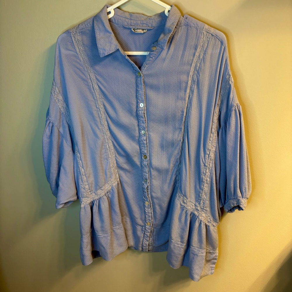 Free People Button Up Shirt Blouse Blue Flowy Oversized XS - Picture 3 of 9